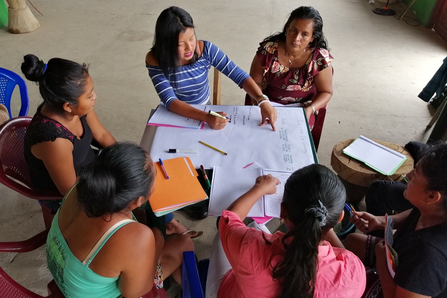 Le don HAND IN HAND est versé à des projets écologiques et sociaux dans le monde entier via la fondation RAPUNZEL Eine Welt Bio-Stiftung.